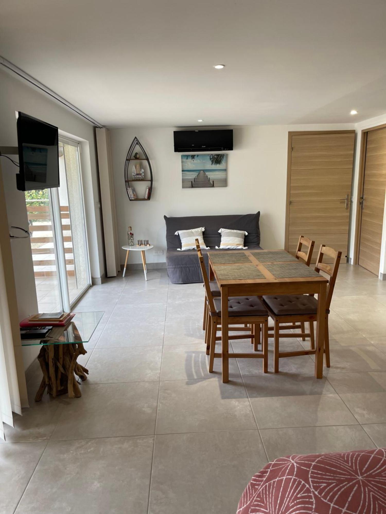 Studio 40M2 Avec Terrasse Le Mas De Lauriane Saintes-Maries-de-la-Mer Zewnętrze zdjęcie